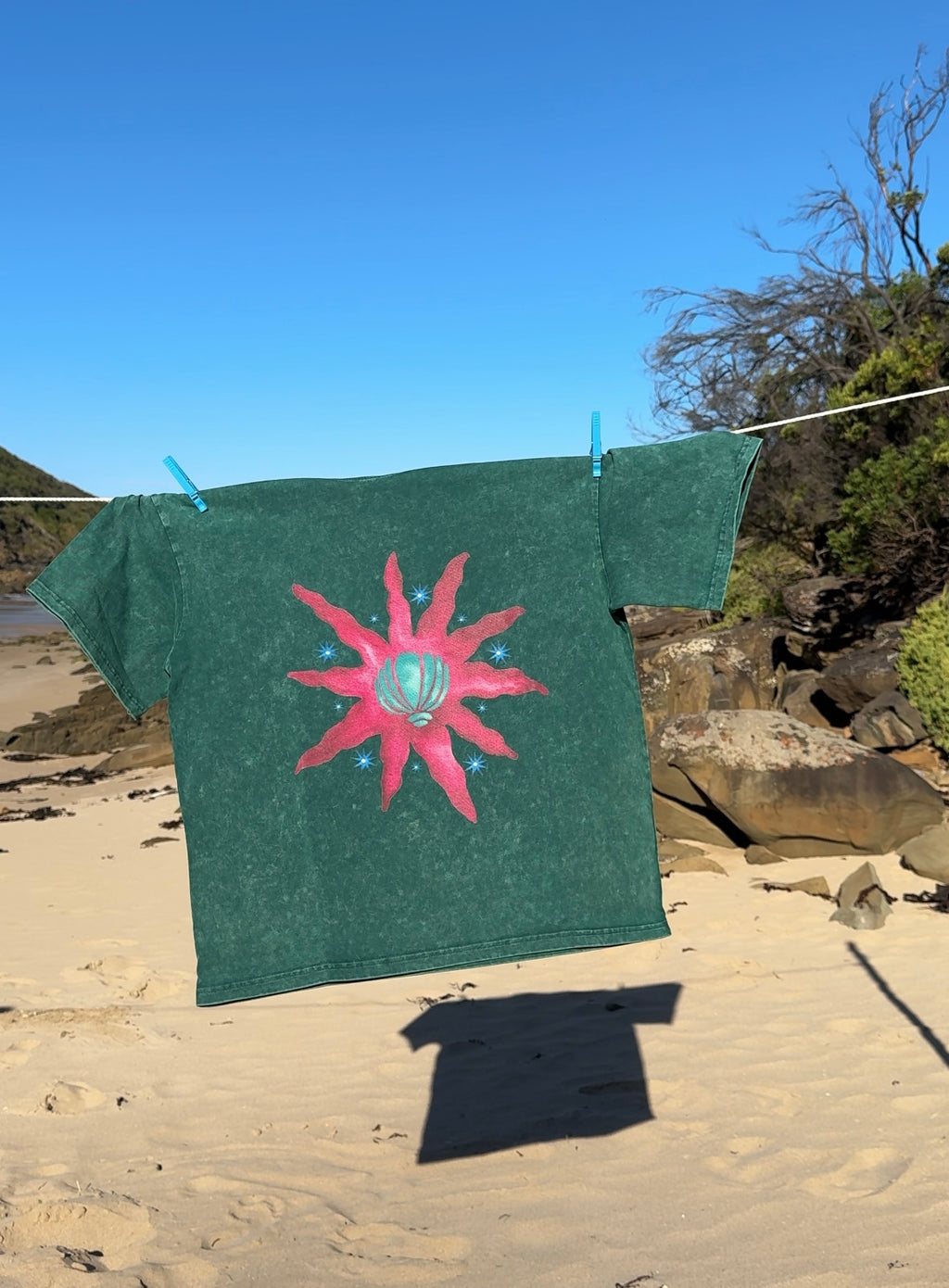 SOLAR TEE- DARK GREEN